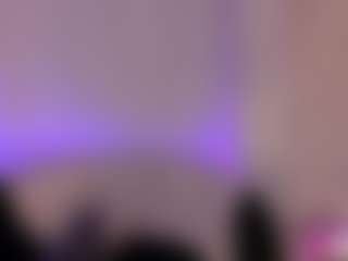 Live cam show with MaddisonCollins - Brown Hair on Camsoda Late Night