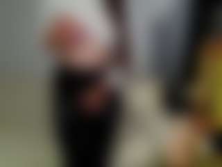 AnoraBourbon's Live Sex Cam Show