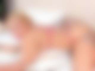 Live cam show with Greicy-Afrodita - Fuck Machine on Camsoda