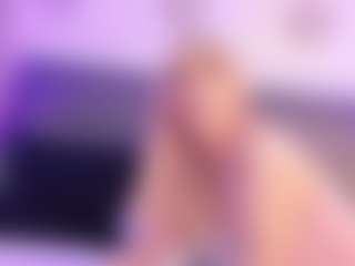 Live cam show with Iviirosse - Smoking on SinfulBabes