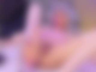 Live cam show with Iviirosse - Average on Gym Cam Girls