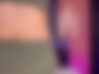 Iviirosse's Live Sex Cam Show