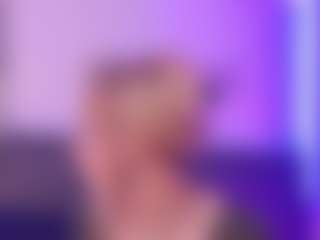 Live cam show with Iviirosse - White on Milfs Live | colombia
