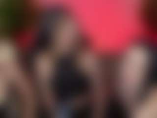 Live cam show with EllaSweet - Facial Piercings on StripNow