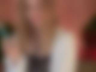 Live cam show with EllaSweet - Strip on SquirtSoMuch