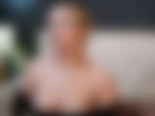 Live cam show with DaliaDiva - Tittyfuck on boobsie.com