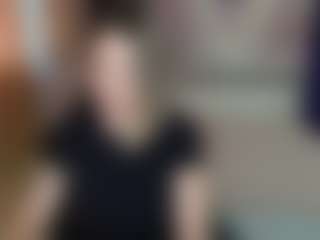 Live cam show with EmilyWalkers - Skinny MILF on Lustler