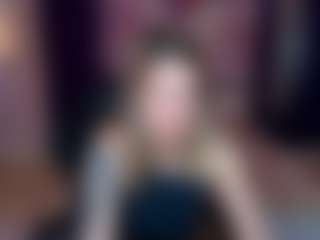 Live cam show with EmilyWalkers - Skinny MILF on TottyGirls