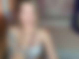 Modelka MILF EmilyWalkers nadaje na żywo