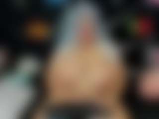 Live cam show with Oriana - Big Nipples on TottyGirls