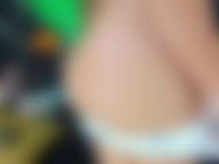 Live cam show with Oriana - Lick on Camsoda