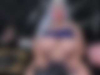 Live cam show with Oriana - Morena on camwithhim.com