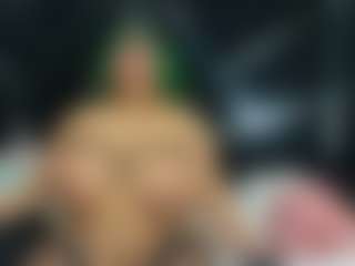 Live cam show with Oriana - Morena on CamSodaAdn