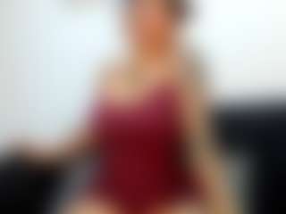 Live cam show with SarahJhonsonn - Solo on Camsoda