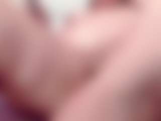 scarlettbooty MILF webcam performer live streaming