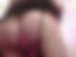 scarlettbooty MILF webcam performer live streaming