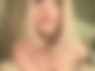 Live cam show with Zhally_Dee - Gamer on Camsoda