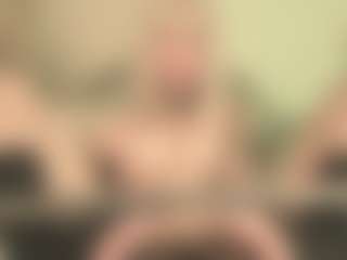 Live cam show with Zhally_Dee - Gamer on Free Soda