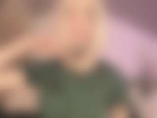 Zhally_Dee