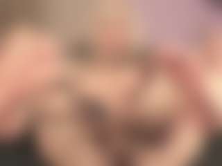 Live cam show with Zhally_Dee - Gamer Pornstar on StripNow