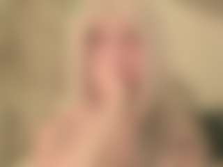 Live cam show with Hot little girl - Gamer Blonde Hair on livesuperchat.net