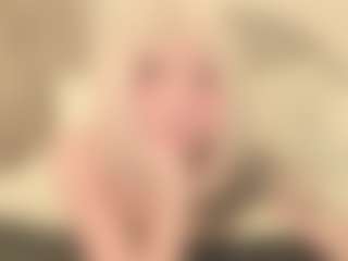 Live cam show with Hot little girl - Gamer Blonde Hair on Strip Flash - Live Sex Shows