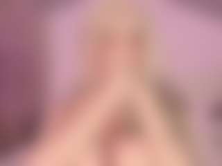 Live cam show with Hot little girl - Twerk on CamSodaAdn