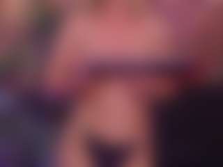 HelenCeccile's Live Sex Cam Show