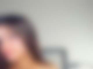 Live cam show with Monika - Flashing on liverealitysex.com