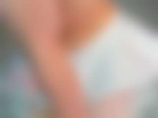 Live cam show with Monika - Average on Uber Horny