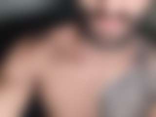 Live cam show with moodym8 - Bull on Camsoda