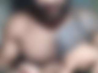 Live cam show with moodym8 - Black Hair on SpunkLive
