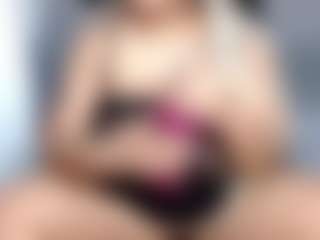 Live cam show with ThickAngela - Fingering MILF on sexylive.show
