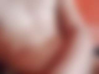 Live cam show with KalliLinux - Korean on StripNow