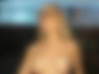 valeryjhonsson's Live Sex Cam Show