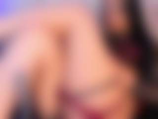 Live cam show with April-Kershaw - Interactive on Camiplay Live