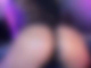 April-Kershaw's Live Sex Cam Show