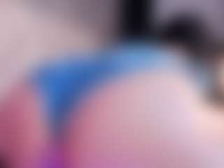 April-Kershaw's Live Sex Cam Show