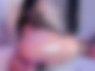 Live cam show with April-Kershaw - College Teen (18+) on madthumbs