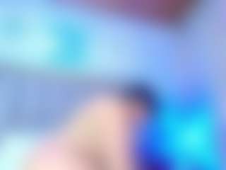 Ava777 MILF webcam performer live streaming