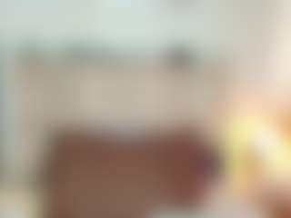 Ava777 MILF webcam performer live streaming