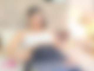 Live cam show with Ava777 - Upskirt on Camsoda