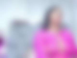 Ava777 MILF webcam performer live streaming