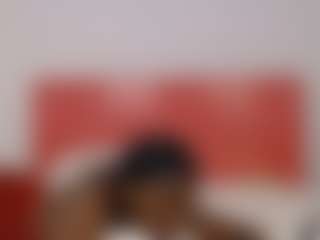 Live cam show with freakydona - Black HD on Camming Site
