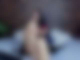 Live cam show with Lucy Liiu - Machine on CamClone