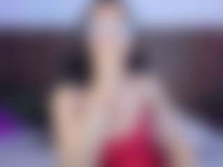 Live cam show with Lucy Liiu - Moaning on AdultVida.com