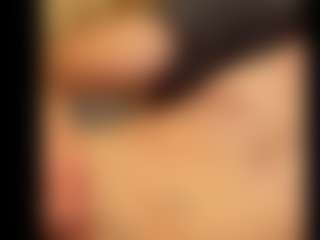 famous1tad's Live Sex Cam Show