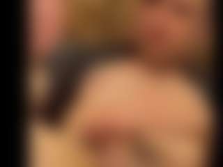 famous1tad's Live Sex Cam Show