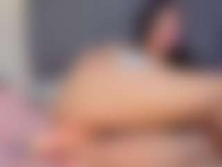 Live cam show with Pretty-Johnson - Virgin on xplaylive.com