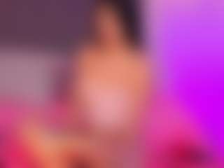 Live cam show with Pretty-Johnson - Full Nudity on Hubzter Live